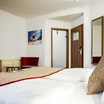 Ξενοδοχείο Lodge Hotel Winterberg *